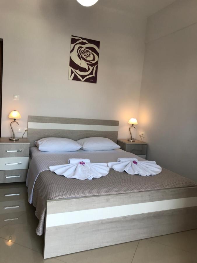 Erdeti Boutique Hotel Sarande Bagian luar foto