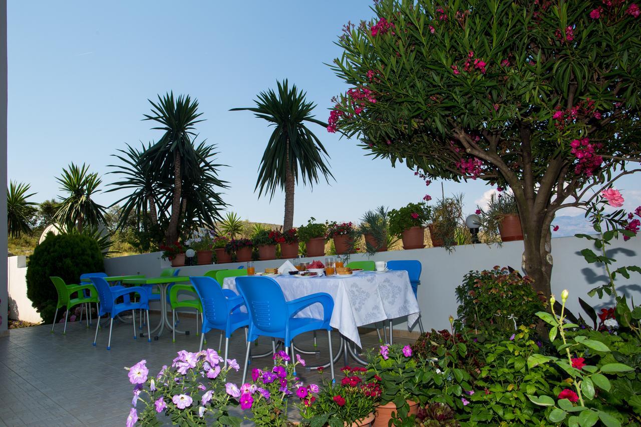 Erdeti Boutique Hotel Sarande Bagian luar foto